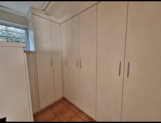 5 BEDROOM HOUSE FOR SALE IN RASLOUW